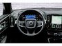 Volvo XC40 2.0 B4 Plus Dark | Trekhaak | Harman Kardon Audio | Achteruitrijcamera | Parkeersensoren | Keyless Entry | Elektrische Achterklep | Elektrisch Verstelbare Voorstoelen | Stoelverwarming | Google Navigatie | Apple Carplay | Android Auto | Lichtmetalen Velgen 18 inch