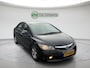 Honda Civic 1.3 Hybrid | Automaat | Camera | Parkeersensoren | Climate Control | Rijdt en schakelt goed, wel wat schades rondom