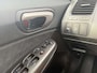 Honda Civic 1.3 Hybrid | Automaat | Camera | Parkeersensoren | Climate Control | Rijdt en schakelt goed, wel wat schades rondom