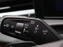 Volkswagen T-Roc 1.5 eTsi R-Line First Edition 150PK DSG Pano-Schuifdak, Trekhaak, Black Style, 20" LM Velgen, Keyless, Side Asisst, Matrix LED-Verlichting, Achteruitrijcamera