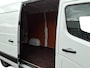 Renault Master T33 2.3 dCi 135 L2H2 Work Edition Airco | Navigatie | PDC-Camera | Blindspot | 1 jaar Garantie.