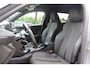 Peugeot e-2008 EV GT 50 kWh / SoH 90,6% / Camera / Half leder / Virtual Cockpit / 18'' / LED Koplampen / Keyless / Navigatie / Cruise Control