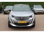 Peugeot e-2008 EV GT 50 kWh / SoH 90,6% / Camera / Half leder / Virtual Cockpit / 18'' / LED Koplampen / Keyless / Navigatie / Cruise Control