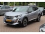 Peugeot e-2008 EV GT 50 kWh / SoH 90,6% / Camera / Half leder / Virtual Cockpit / 18'' / LED Koplampen / Keyless / Navigatie / Cruise Control