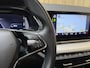 Skoda Octavia Combi 1.0 e-TSI Business Edition Plus Automaat | Panoramadak | Leer/alcantara bekleding | Stoel- en stuurverwarming | Achteruitrijcamera | Elektrisch uitklapbare trekhaak | Sfeerverlichting | Adaptieve cruise control