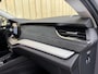 Skoda Octavia Combi 1.0 e-TSI Business Edition Plus Automaat | Panoramadak | Leer/alcantara bekleding | Stoel- en stuurverwarming | Achteruitrijcamera | Elektrisch uitklapbare trekhaak | Sfeerverlichting | Adaptieve cruise control