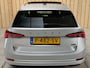 Skoda Octavia Combi 1.0 e-TSI Business Edition Plus Automaat | Panoramadak | Leer/alcantara bekleding | Stoel- en stuurverwarming | Achteruitrijcamera | Elektrisch uitklapbare trekhaak | Sfeerverlichting | Adaptieve cruise control