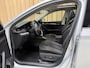 Skoda Octavia Combi 1.0 e-TSI Business Edition Plus Automaat | Panoramadak | Leer/alcantara bekleding | Stoel- en stuurverwarming | Achteruitrijcamera | Elektrisch uitklapbare trekhaak | Sfeerverlichting | Adaptieve cruise control