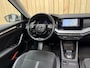 Skoda Octavia Combi 1.0 e-TSI Business Edition Plus Automaat | Panoramadak | Leer/alcantara bekleding | Stoel- en stuurverwarming | Achteruitrijcamera | Elektrisch uitklapbare trekhaak | Sfeerverlichting | Adaptieve cruise control