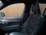 Volvo XC90 T8 AWD Recharge Inscription | Luchtvering | Trekhaak | 360 Camera | Harman Kardon | Adaptieve Cruise Control | Stoelverwarming voor+achter | Stuurwielverwarming | Schuifdak | 22 Inch | Full LED Meesturende koplampen | Standkachel met Volvo On Call App | Gelamineerde/geluidwerende zijruiten | Pilot Assist | BLIS Dode Hoek Detectie | Elektrische voorstoelen geheugen | Lederen bekleding | Zitting verlenging voorstoelen | Keyless Drive | Parkeersensoren voor+achter | Privacy Glass | Elektrisch bedienbare achterklep | Geïntegreerde zongordijnen achterportieren | Geïntegreerd kinderzitje achterin | 7-Persoons | 4-Zone Climate Control | DAB Radio | Apple Carplay/Android Auto | Alarm Klasse III | Volvo On Call met mobiele App functie | Onyx Black Metallic |