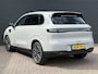 Leapmotor B10 Design Hybrid EV 18.8 kWh | 900 Km WLTP | 360 Graden Camera | Dode Hoek Detectie | Adaptieve Cruise Control | Warmtepomp | Panorama Dak | Stoel-Stuurverwarming | Elektrisch verstelbare Stoelen |