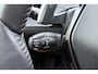 Peugeot 208 1.2 Hybrid 110 e-DCS6 Allure | Apple carplay/Android auto | Cruise control | Navigatie via APP. | Parkeersensoren achter | Lichtmetalen velgen |
