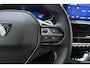 Peugeot 208 1.2 Hybrid 110 e-DCS6 Allure | Apple carplay/Android auto | Cruise control | Navigatie via APP. | Parkeersensoren achter | Lichtmetalen velgen |