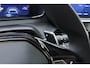 Peugeot 208 1.2 Hybrid 110 e-DCS6 Allure | Apple carplay/Android auto | Cruise control | Navigatie via APP. | Parkeersensoren achter | Lichtmetalen velgen |