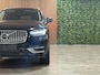 Volvo XC90 T8 AWD Recharge Inscription | 360° Camera | Head-Up Display | Harman Kardon | Adaptieve Cruise Control | Stoel en Stuurwielverwarming | Standkachel met Volvo On Call App | Pilot Assist | BLIS Dode Hoek Detectie | Schuifdak | Elektrische voorstoelen geheugen | Lederen bekleding | Zitting verlenging voorstoelen | 20 Inch | Keyless Drive | Parkeersensoren voor+achter | Privacy Glass | Elektrisch bedienbare achterklep | 7-Persoons | 4-Zone Climate Control | DAB Radio | Apple Carplay/Android Auto | Volvo On Call met mobiele App functie | Onyx Black Metallic |