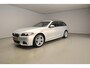 BMW 5-Serie Touring 528i M-Sportpakket / Trekhaak / Panoramadak / HIFI / Comfortstoelen / Head-up / Surround View / Alu wielen 19 inch
