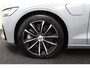 Volvo V60 T8 Plug-in hybrid AWD Plus Dark | Stoelverwarming | 360 Camera | Voorruitverwarming | Harman\Kardon | Elek.  Sport Stoelen