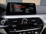 BMW 5-Serie Touring 520i M Sport | 20" Individual 759i | Pano | HUD | Harman/Kardon | Leder |