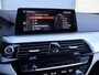 BMW 5-Serie Touring 520i M Sport | 20" Individual 759i | Pano | HUD | Harman/Kardon | Leder |