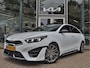 Kia ProCeed 1.5 T-GDi GT-PlusLine | Navigatie | Camera | Panorama dak | Cruise Control | Stoel/Stuurwiel Verwarming | Tot 10Jr. Kia-Garantie |