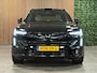 Volvo EX90 Twin Motor Performance Ultra 7p. 111 kWh | Full Option! | Bowers & Wilkins | Luchtvering | Trekhaak | 360° 3D Camera | Stoelmassage | Head-Up Display | 22 Inch | 517pk | Stoelventilatie | Adaptieve Cruise Control | Stoelverwarming voor+achter | Stuurwielverwarming | HD Pixel LED Koplampen Adaptief | Pilot Assist | BLIS Dode Hoek Detectie | Panorama dak | Elektrische voorstoelen met geheugen | Cardamom bekleding | Lederlook dashboard | Zitting verlenging voorstoelen | Geluidwerende/gelamineerde ramen | Soft Close portieren | Google infotainment | Geïntegreerd kinderzitje achterin | Keyless Drive | Parkeersensoren voor+achter | Elektrisch bedienbare achterklep | 7-Persoons | 4-Zone Climate Control | Apple Carplay/Android Auto | Volvo On Call met mobiele App functie | Onyx Black Metallic |