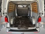 Volkswagen Transporter 2.0 TDI 150pk DSG L2H3 28 Bulli · Camera · Apple/Android Car Play · Navigatie · Alarm · Trekhaak · Betimmering · Vloerplaat · Tussenschot · 17'' Inch ·