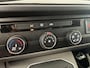Volkswagen Transporter 2.0 TDI 150pk DSG L2H3 28 Bulli · Camera · Apple/Android Car Play · Navigatie · Alarm · Trekhaak · Betimmering · Vloerplaat · Tussenschot · 17'' Inch ·
