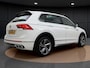 Volkswagen Tiguan 1.4 TSI eHybrid R-Line | Pano Dak | Camera | Side Assist | ACC | Elek. Achterklep | Stuur-/Stoelverwarming | Matrix LED | 19'' |