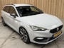 SEAT Leon Sportstourer 1.5 TSI FR Business Intense Trekhaak uitklapbaar | Adaptieve cruise control | Apple CarPlay/Android Auto | LED verlichting | Navigatiesysteem | Rijkstrooksensor | Lichtmetalen velgen | Parkeersensoren voor en achter