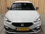 SEAT Leon Sportstourer 1.5 TSI FR Business Intense Trekhaak uitklapbaar | Adaptieve cruise control | Apple CarPlay/Android Auto | LED verlichting | Navigatiesysteem | Rijkstrooksensor | Lichtmetalen velgen | Parkeersensoren voor en achter