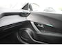 Peugeot e-2008 EV Allure 50 kWh Airco Camera Carplay SOH 91,8% Dealer onderhouden