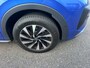Volkswagen T-Roc 1.5 eTsi Life First Edition | 150 PK | Automaat | Panorama Schuif/Kantel Dak | Stoel en Stuurverwarming | Parkeercamera |