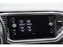 Volkswagen T-Roc 1.0 TSI Style BJ2020 Lmv 16" | Led | Pdc | Afneembare trekhaak | App-Connect | Navi | Airco | Cruise control | Getint glas