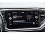 Volkswagen T-Roc 1.0 TSI Style BJ2020 Lmv 16" | Led | Pdc | Afneembare trekhaak | App-Connect | Navi | Airco | Cruise control | Getint glas