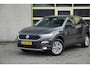 Volkswagen T-Roc 1.0 TSI Style BJ2020 Lmv 16" | Led | Pdc | Afneembare trekhaak | App-Connect | Navi | Airco | Cruise control | Getint glas