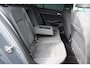 Volkswagen Golf 1.0 TSI Life Business