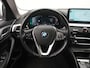 BMW 5-Serie Touring 520i High Executive AUTOMAAT | LEDER | TREKHAAK | NAVIGATIE | CAMERA | STOELVERWARMING | CLIMA | CRUISE | KEYLESS | ELEKTRISCHE STOEL | LMV | DAB | APPLE CARPLAY | 12 MAANDEN BOVAG GARANTIE |