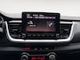 Kia Stonic 1.0 T-GDi MHEV DynamicLine | Achteruitrijcamera | Parkeersensoren achter | Apple/Android Carplay | Climate control | Cruise control | LMV