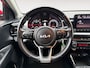 Kia Stonic 1.0 T-GDi MHEV DynamicLine | Achteruitrijcamera | Parkeersensoren achter | Apple/Android Carplay | Climate control | Cruise control | LMV