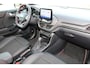 Ford Puma 1.0-125pk EcoBoost Hybrid ST-Line X Two tone. AUTOMAAT ! Gun uzelf het plezier en comfort van een automaat ! Ca. €. 10.000,- beneden de nieuwprijs ! Volautm. airco, navigatie, telefoonvoorb., cruise control, lane assist, B&O soundsystem, LED verlichting, camera, parkeersensoren v+a etc.