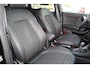 Ford Puma 1.0-125pk EcoBoost Hybrid ST-Line X Two tone. AUTOMAAT ! Gun uzelf het plezier en comfort van een automaat ! Ca. €. 10.000,- beneden de nieuwprijs ! Volautm. airco, navigatie, telefoonvoorb., cruise control, lane assist, B&O soundsystem, LED verlichting, camera, parkeersensoren v+a etc.