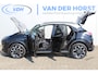 Ford Puma 1.0-125pk EcoBoost Hybrid ST-Line X Two tone. AUTOMAAT ! Gun uzelf het plezier en comfort van een automaat ! Ca. €. 10.000,- beneden de nieuwprijs ! Volautm. airco, navigatie, telefoonvoorb., cruise control, lane assist, B&O soundsystem, LED verlichting, camera, parkeersensoren v+a etc.