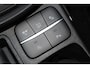 Ford Puma 1.0-125pk EcoBoost Hybrid ST-Line X Two tone. AUTOMAAT ! Gun uzelf het plezier en comfort van een automaat ! Ca. €. 10.000,- beneden de nieuwprijs ! Volautm. airco, navigatie, telefoonvoorb., cruise control, lane assist, B&O soundsystem, LED verlichting, camera, parkeersensoren v+a etc.
