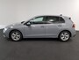 Volkswagen Golf 1.5 150pk eTSI Life DSG Navigatie Climate control Parkeer sensoren Stoelverwarming DAB Led Digitale Cockpit Lichtmetalen velgen Apple Carplay/ Android Auto