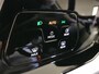 Volkswagen Golf 1.5 150pk eTSI Life DSG Navigatie Climate control Parkeer sensoren Stoelverwarming DAB Led Digitale Cockpit Lichtmetalen velgen Apple Carplay/ Android Auto