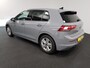 Volkswagen Golf 1.5 150pk eTSI Life DSG Navigatie Climate control Parkeer sensoren Stoelverwarming DAB Led Digitale Cockpit Lichtmetalen velgen Apple Carplay/ Android Auto