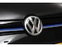 Volkswagen E-Golf Edtion SOH 87% Navigatie Apple Carplay/Android auto Bluetooth Adaptieve Cruise (SOH 87%) Control Lichtmetalen Velgen 17" Parkeer sensoren