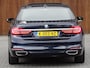 BMW 7-Serie 740i 327PK / High ex. / 4-wiel besturing / Head-up / 360° /
