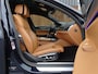 BMW 7-Serie 740i 327PK / High ex. / 4-wiel besturing / Head-up / 360° /
