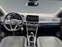 Volkswagen T-Roc 1.0 115pk TSI Style Parkeerassistent (Park Assist) | Adaptive Cruise Control | 'Climatronic', 2-zone